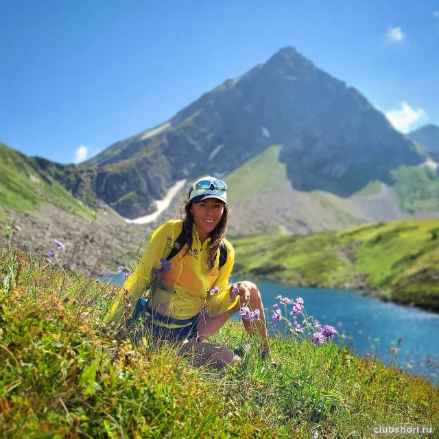 81302_veronikatrainer_1741435496745.jpg